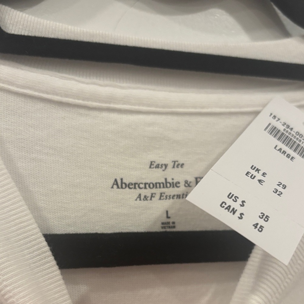 Abercrombie, skier, champagne, graphic, new tags, size, large T-Shirt - Picture 4 of 4